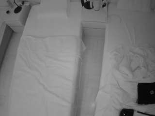 voyeurcam-julmodels-bed-5 avatar
