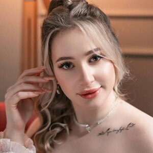 Alaya_Wink avatar