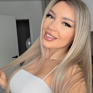 bellalopez avatar