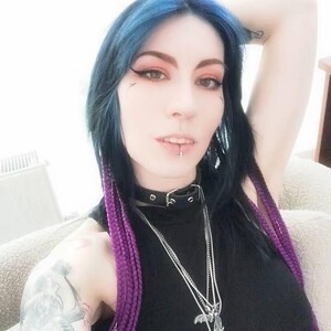 Black_Orchides avatar