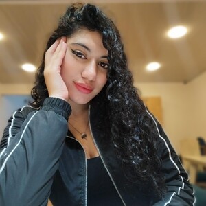 Caro_Rose avatar