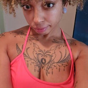 CherriBombzz avatar