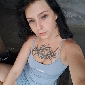 CrazyCherry avatar
