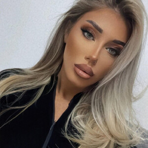 EllieRedd avatar