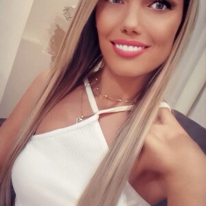 Hot_Nicol avatar