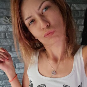 Karoline121 avatar