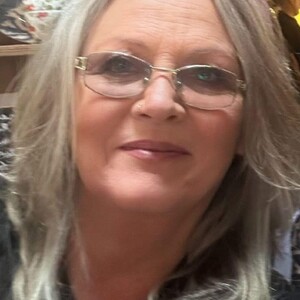 MadameSilva avatar