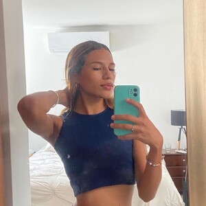 VanillaFlo avatar
