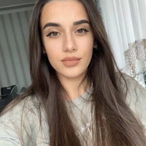 AlinaXxx_ avatar