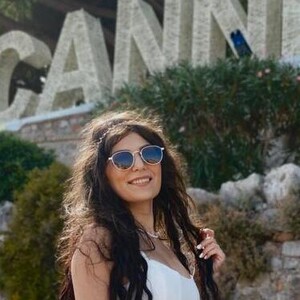 Anna_Lewis avatar
