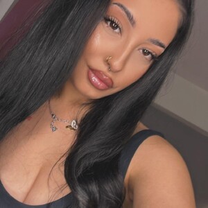 AwesomeJolie avatar