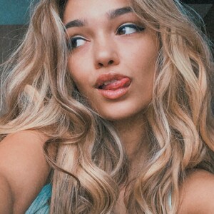 BelleM avatar