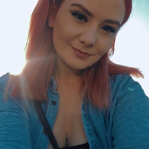 BewitchingEva avatar