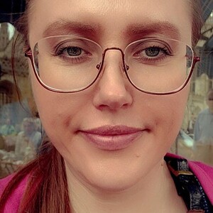 HoneylenaXS avatar