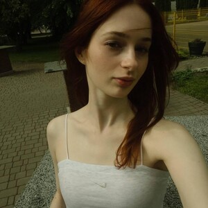 Viola__Moon avatar