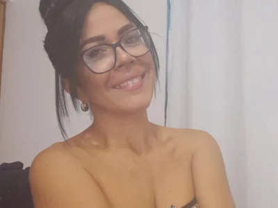 alejandralatina avatar