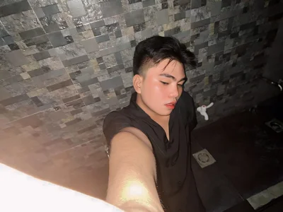 alhex_gay26 avatar
