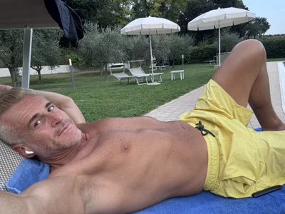 Axl_hot avatar