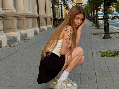 EllyRockStar avatar