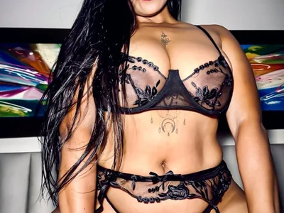 _Miaa_khalifa_ avatar