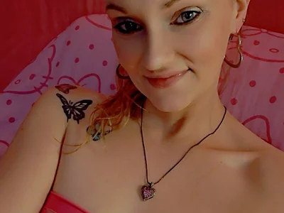 PeachyAriel avatar