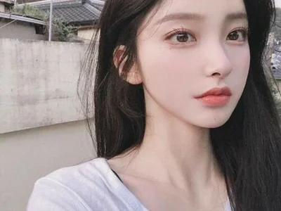 YIWA-2000 avatar