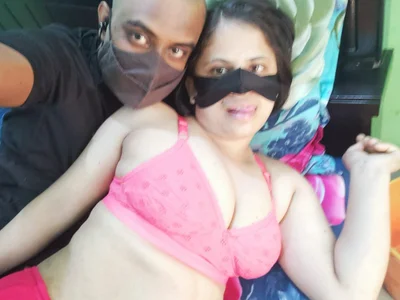 Younger_Couples avatar