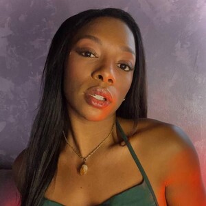 April_ebony avatar