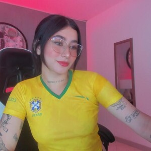Charlottee27_ avatar