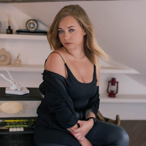 Holly_XXX avatar