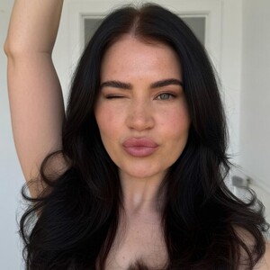 MissRiviera avatar
