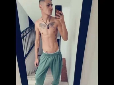 Alexx_bigcockk avatar