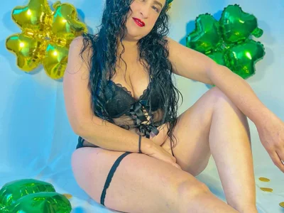 AnnytayIris69 avatar