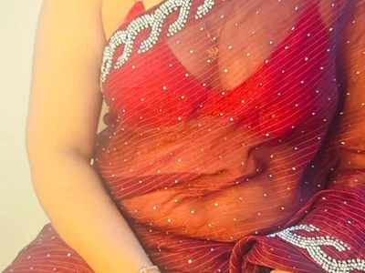 Deshi_bhabhi143 avatar