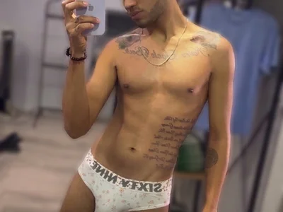 Laveau23 avatar