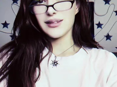 Lily_Viola avatar