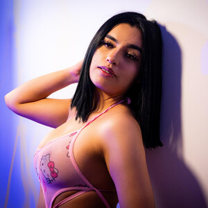 June_ avatar