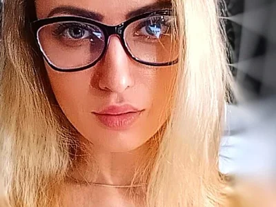 ElaraJons avatar
