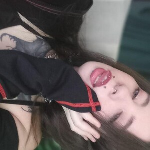 Goth_cat avatar