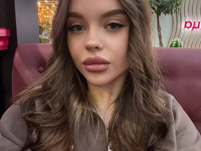 AriaRosaline avatar