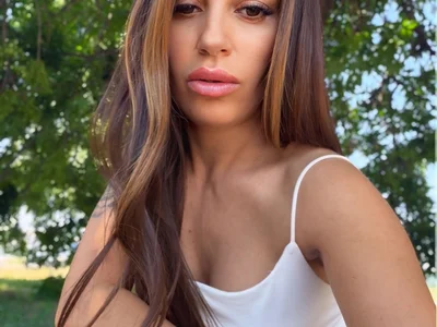 NicoleBella avatar
