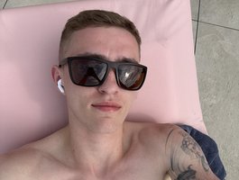 crazybottom24 avatar