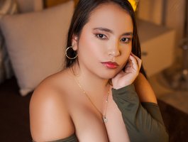 CurvyEmma avatar