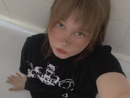 EmmaWise2211 avatar