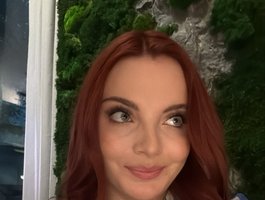 YourDreamWoman avatar