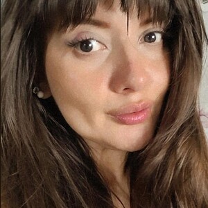 LolaHottyTits avatar