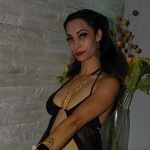 SierraFaye avatar