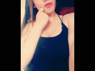 Emily_Boobs0