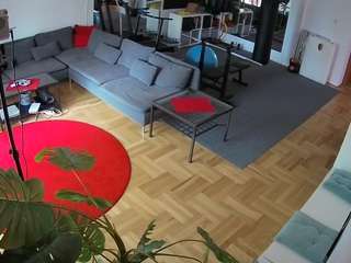 voyeurcam-julmodels-living-2 avatar