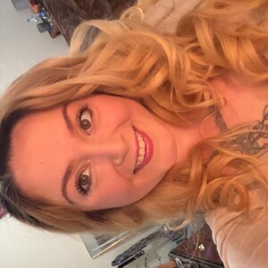 Nikki_LeRiche avatar